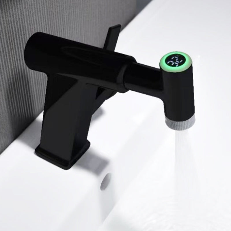 Smart Digital Display Pull-Out Faucet