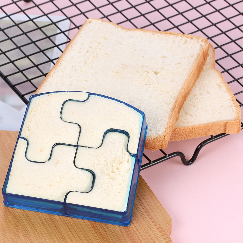Easy-to-Use Toast and Sandwich Mold