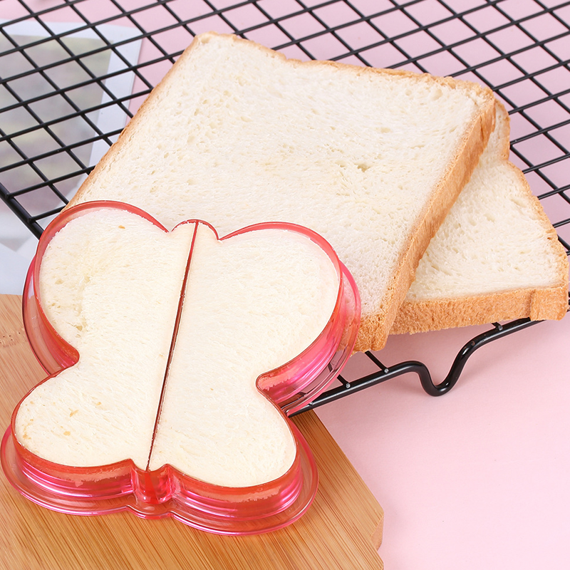 Easy-to-Use Toast and Sandwich Mold