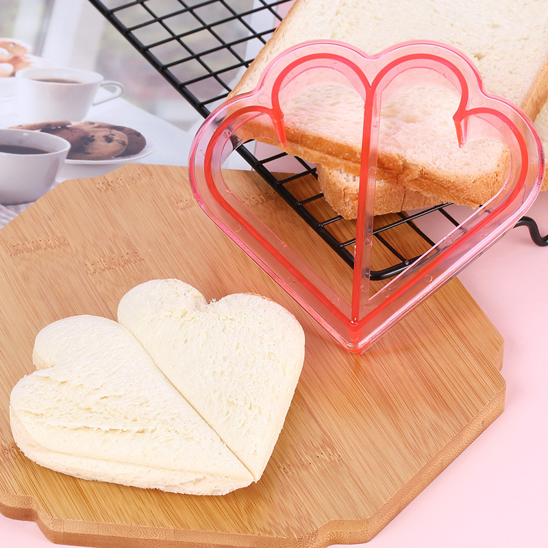 Easy-to-Use Toast and Sandwich Mold