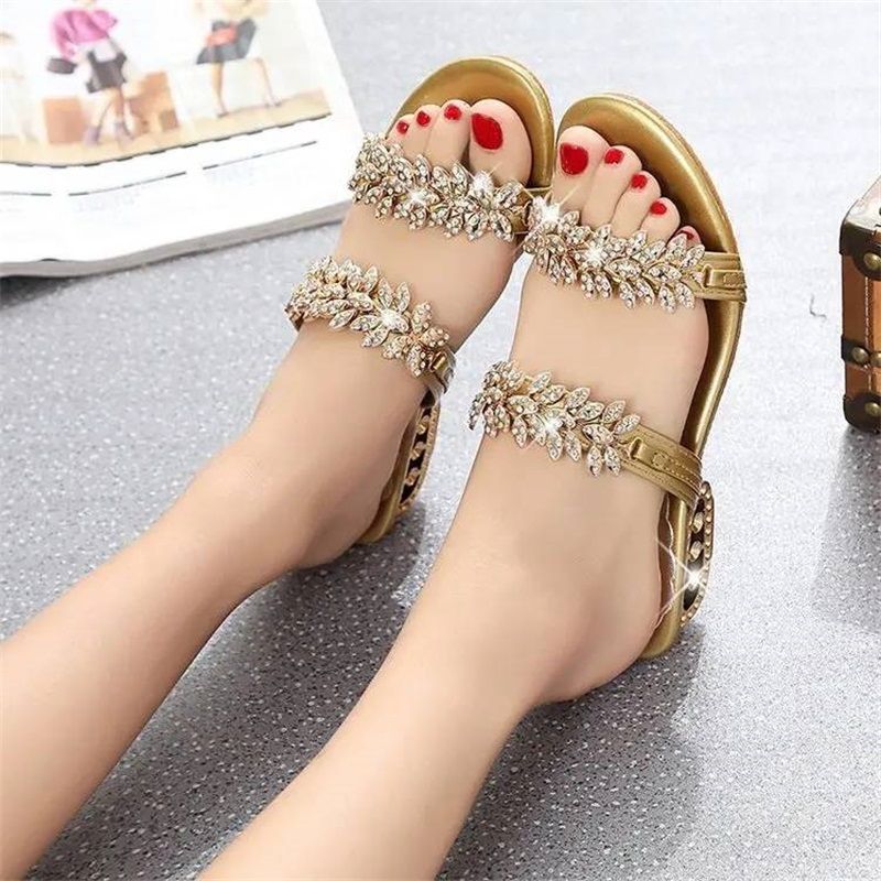 👡 50% OFF NOW! ✨ High-Quality Fashion Rhinestone Sandals for Women – Sparkly, comfortable & perfect for weddings, parties or summer evenings 💃